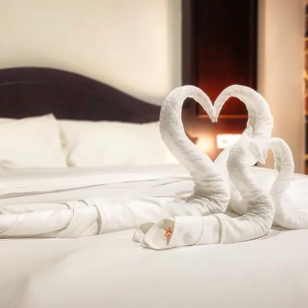 Arya Suites Patong Beach Dış mekan fotoğraf