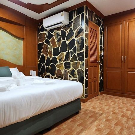 Arya Suites Patong Beach Dış mekan fotoğraf