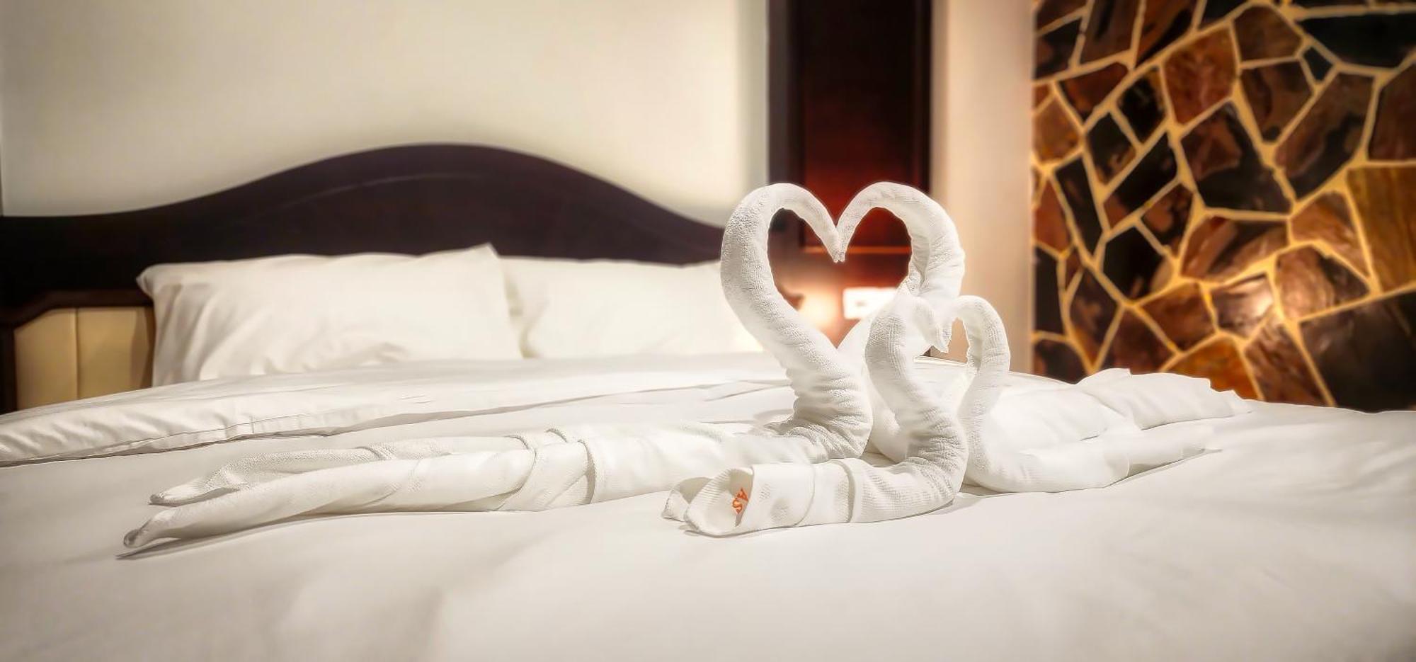 Arya Suites Patong Beach Dış mekan fotoğraf