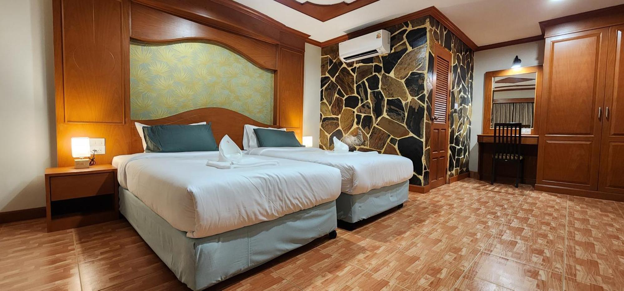 Arya Suites Patong Beach Dış mekan fotoğraf