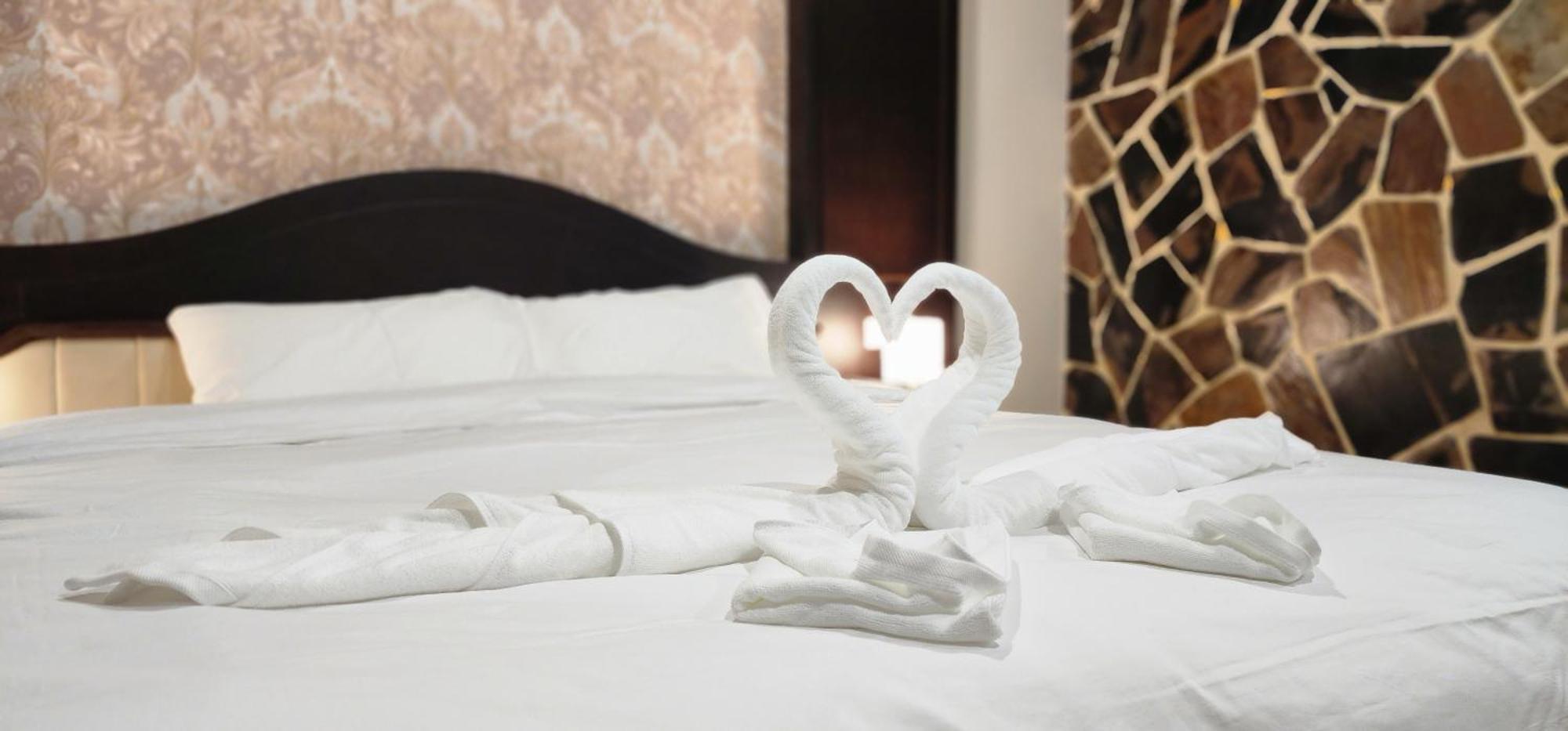 Arya Suites Patong Beach Dış mekan fotoğraf